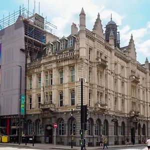Pearl Chambers In Leeds Centre Leeds (West Yorkshire)